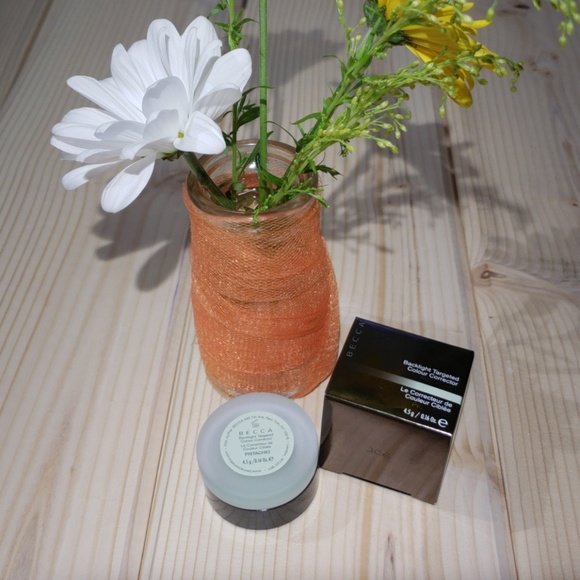 Becca Backlight Color Corrector Set - Picture 4 of 5